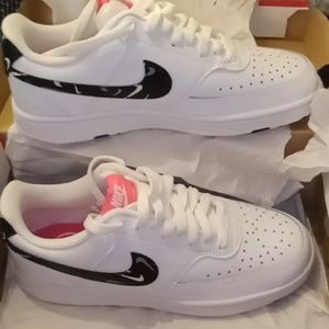 NEW Nike Court Vision Low White Hyper Pink Womens Size 7 Style DM8079-100